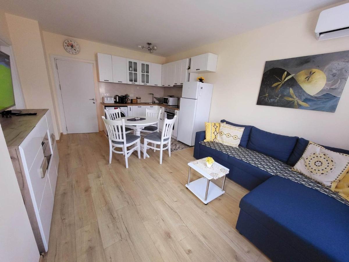 Nicky Holiday Flat Burgas Esterno foto